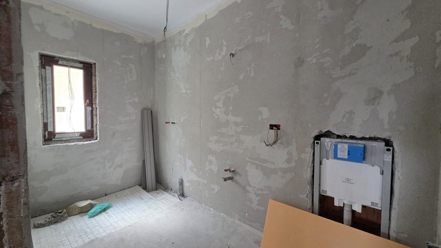 Duplex cu 5 camere cu Canalizare în Dumbrăvița