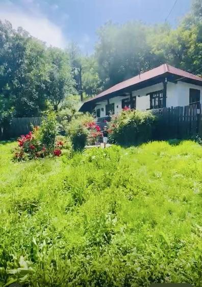 Casă cu 4 camere în Năruja