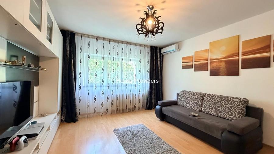 Apartament cu 3 camere, mobilat în Vitanul Nou