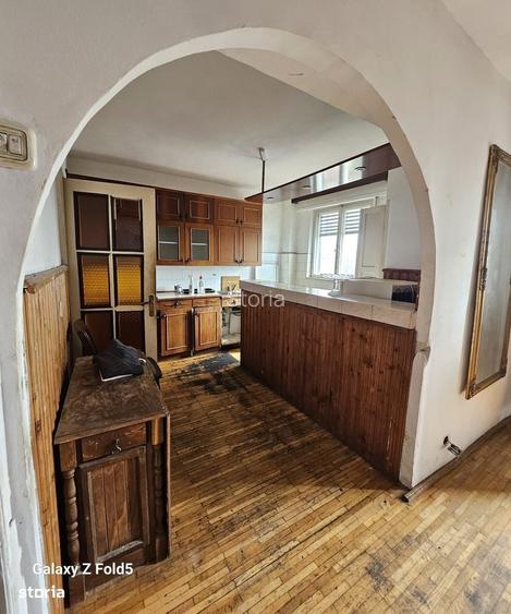 Apartament 70 mp utili, 3 camere, 3 balcoane, B-dul Dacia / Tarnavelor