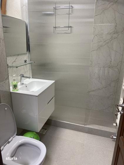 Apartament cu 3 camere, mobilat în Piața Unirii