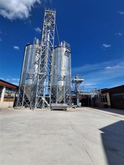 Spațiu industrial, de 800 mp, în Est