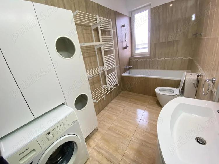 Apartament cu 3 camere decomandat în Intim