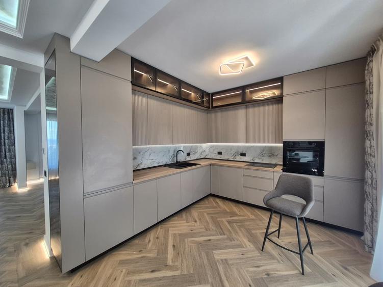 Apartament cu 4 camere decomandat în Valea Lupului