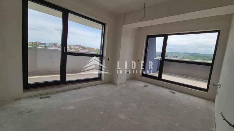 Apartament cu 4 camere semidecomandat în Zorilor