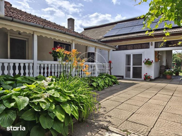 Casa de vanzare cu 7 camere de tip P+M in Sanmartin, Bihor - 1