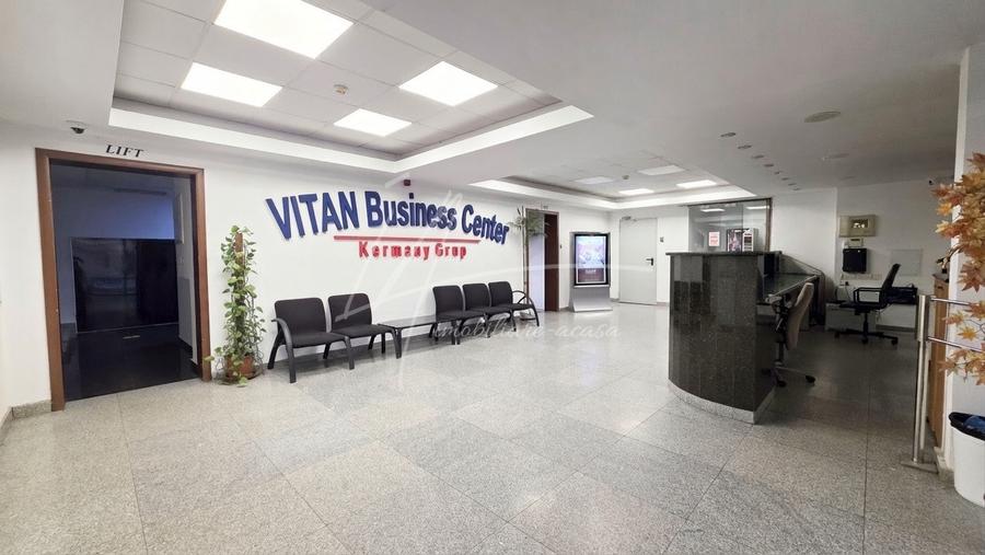 Birou, de 630 mp, în Vitan Mall