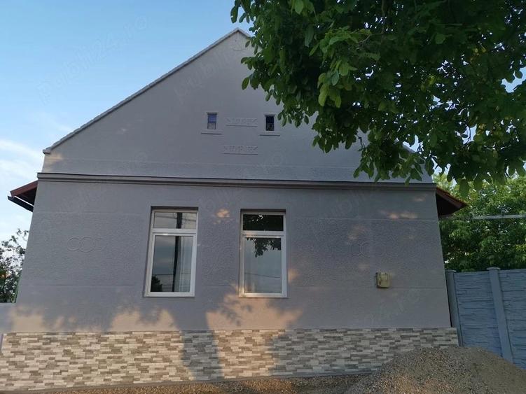 Casă cu 3 camere cu Teren 3800 Mp în Periam
