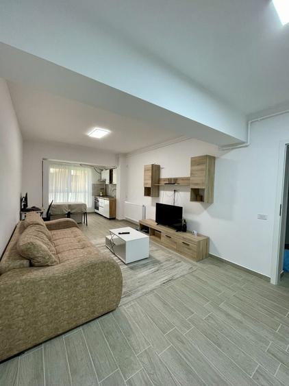 Apartament cu 2 camere în Apărătorii Patriei