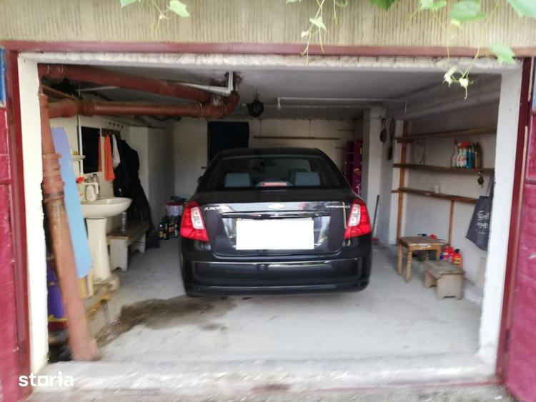 Apartament cu 2 camere în Petros