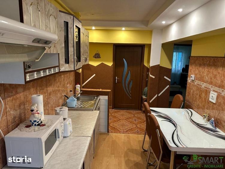 Apartament cu 3 camere decomandat în Traian