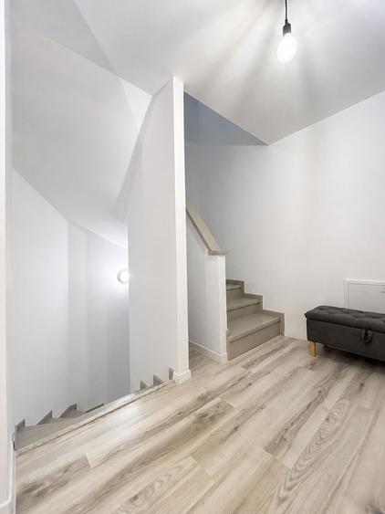 Duplex cu 5 camere cu Canalizare în Pipera