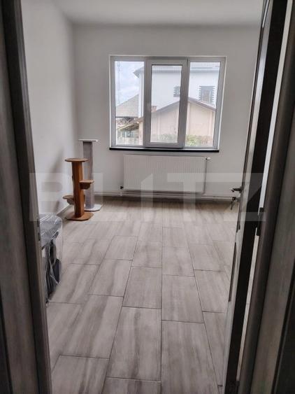 Casă individuală cu 8 camere cu Canalizare în Exterior Nord