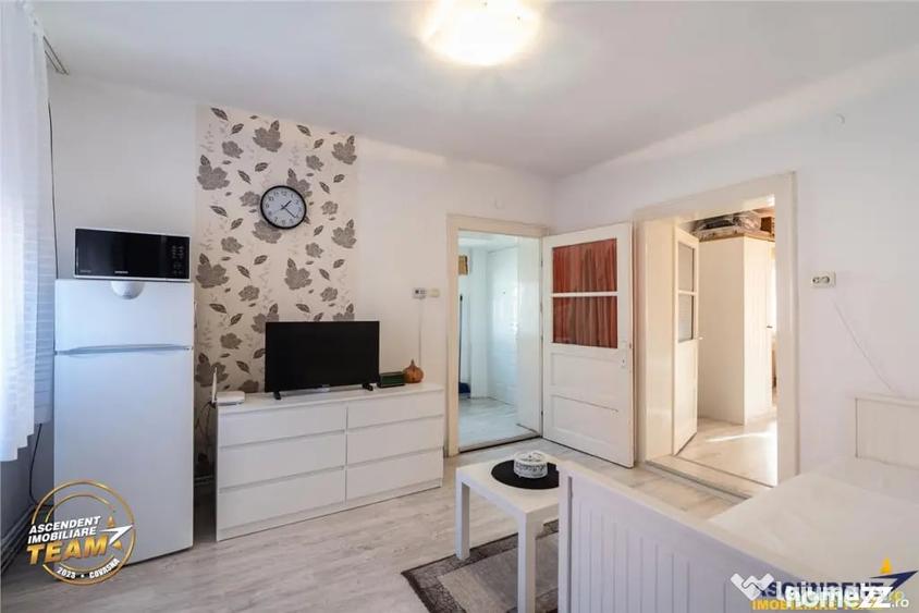 Casă cu 2 camere cu Teren 186 Mp în Simeria