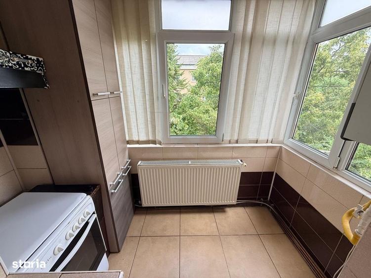 Apartament cu 3 camere decomandat în Păcurari