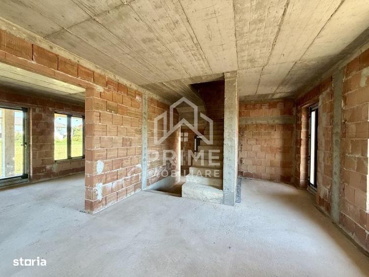 Casă cu 4 camere în Oarda
