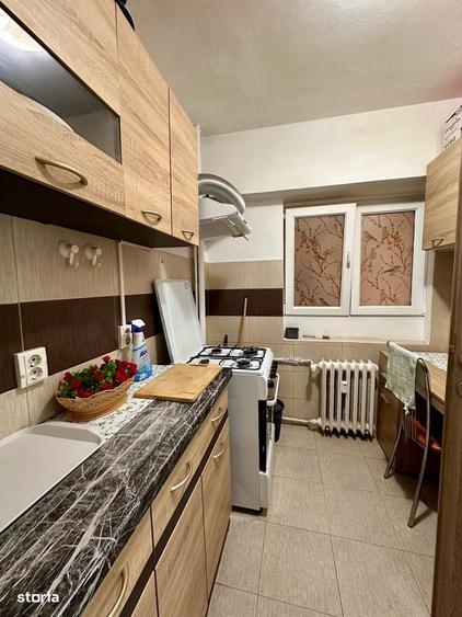 Apartament cu 3 camere decomandat în Bucur Obor