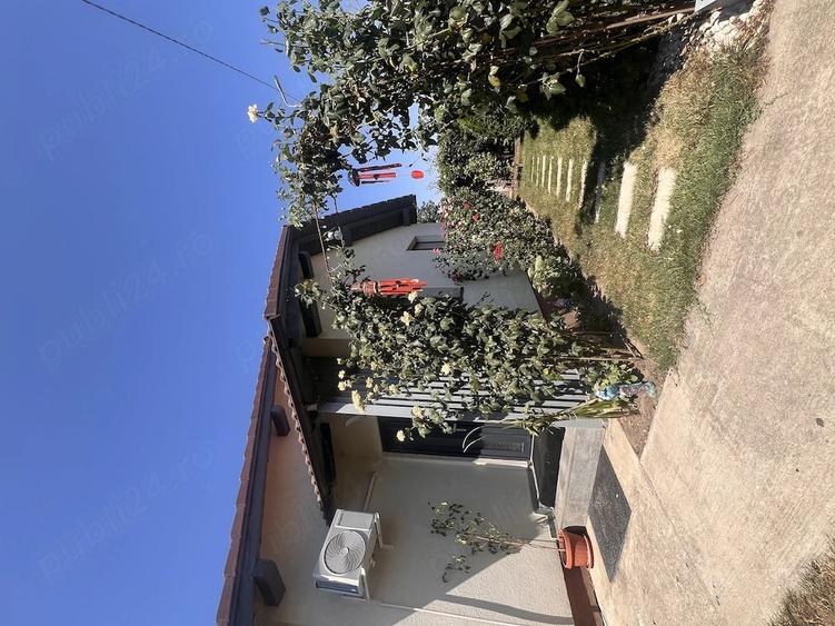Casă cu Teren 440 Mp în Sânmihaiu Român