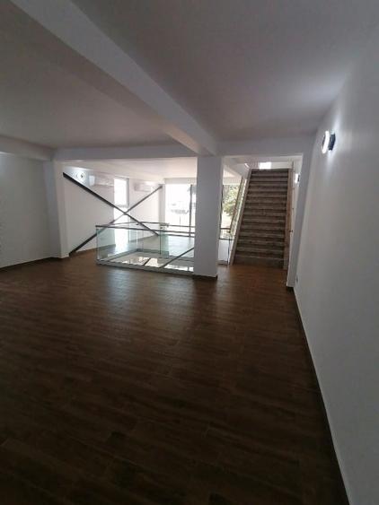 Spațiu industrial, de 950 mp, în 1 Decembrie