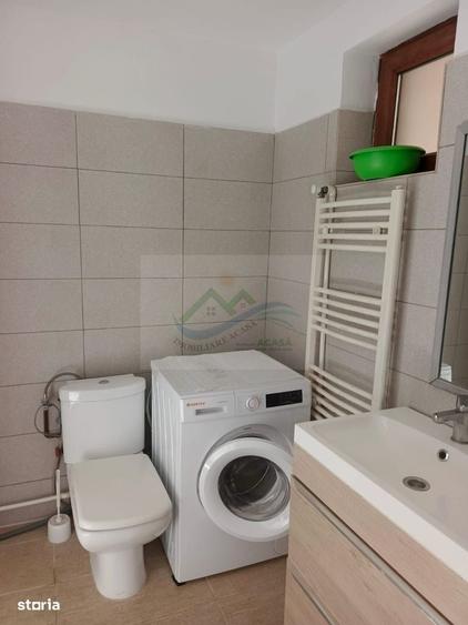 Casă cu 4 camere în Mălini