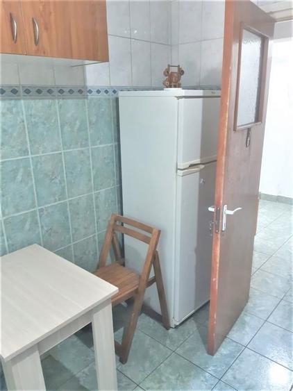Apartament cu 2 camere decomandat în Drumul Taberei