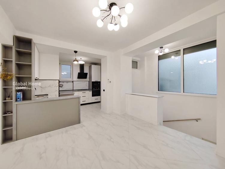Apartament cu 5 camere decomandat în Romană