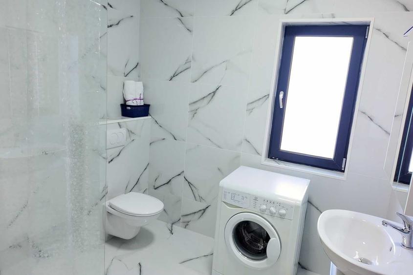 Apartament cu 3 camere decomandat în Vladimirescu