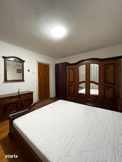 Apartament cu 3 camere decomandat, mobilat în Berceni
