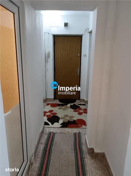 Apartament cu 3 camere decomandat în Gară