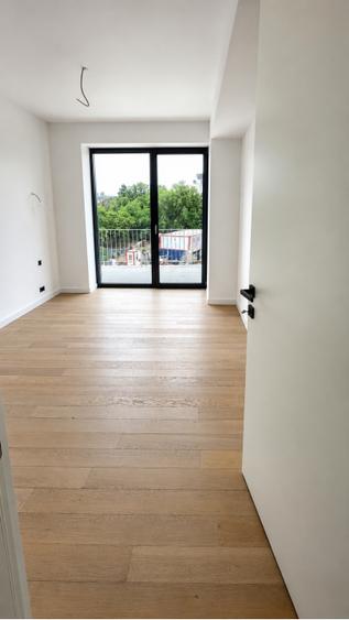Apartament cu 3 camere decomandat în Colentina
