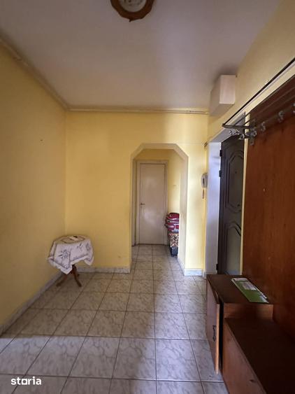 Apartament cu 3 camere decomandat în Solidarității