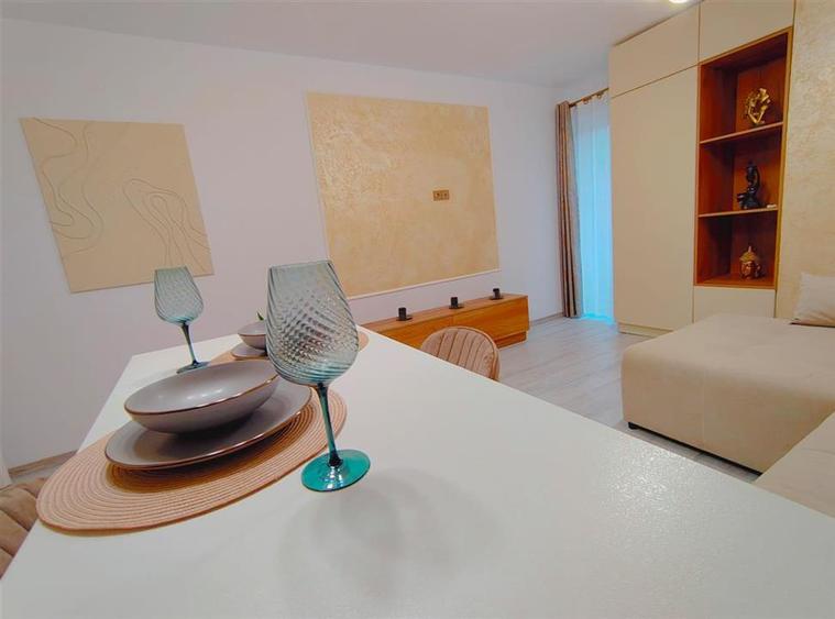 Apartament cu 2 camere decomandat, mobilat în Tătărași