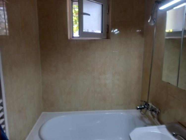 Garsonieră decomandată în Zimbru