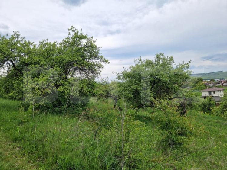 Teren de 1000 mp, în Gilău