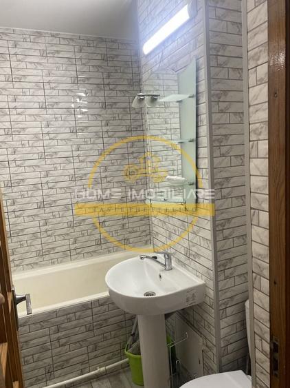 Apartament cu 2 camere semidecomandat, mobilat în Dacia