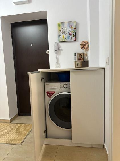 Apartament cu 2 camere decomandat în Exterior Vest
