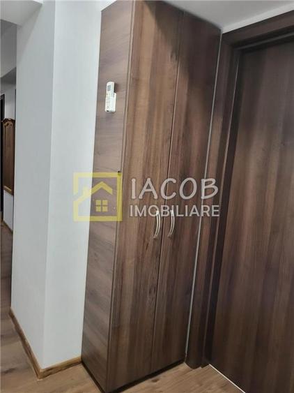 Apartament cu 2 camere decomandat, mobilat în 9 Mai