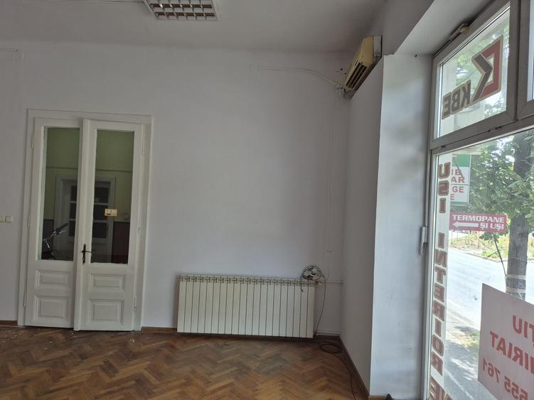 Spațiu comercial, de 35 mp, în Exterior Vest