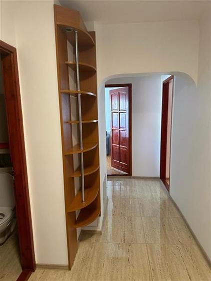 Apartament cu 3 camere decomandat, mobilat în 13 Septembrie