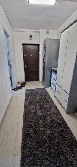 Apartament cu 2 camere decomandat, mobilat în Exterior Est