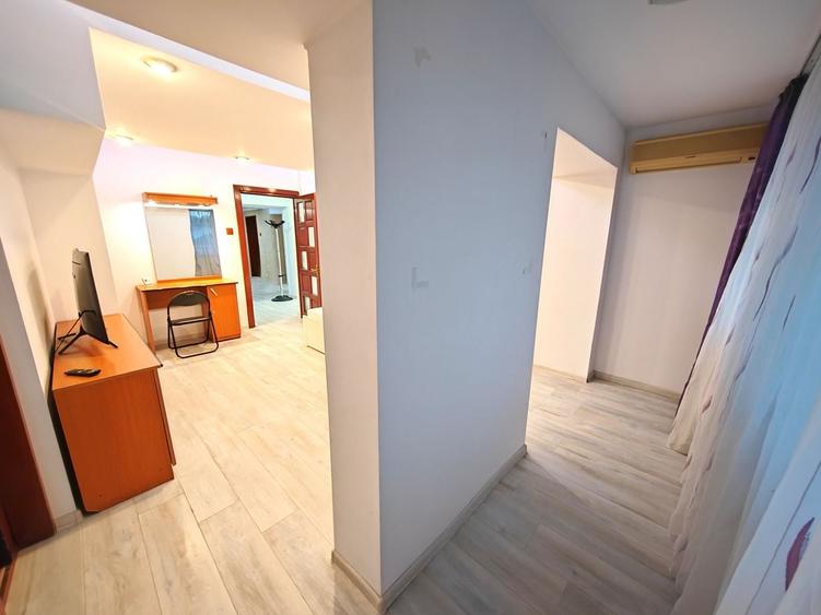 Apartament cu 2 camere decomandat în Nicolina