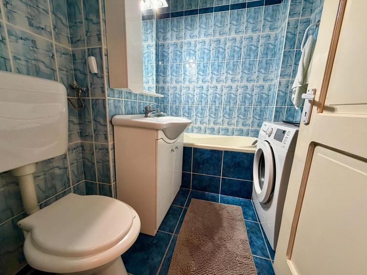 Apartament cu 2 camere decomandat, mobilat în Central