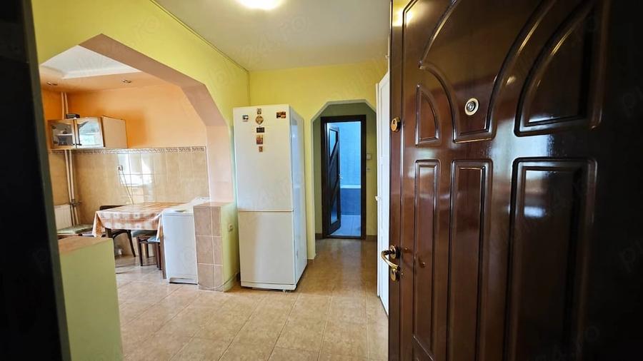 Apartament cu 2 camere decomandat în Rogerius