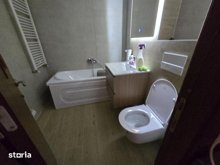 Apartament cu 3 camere decomandat în Trivale