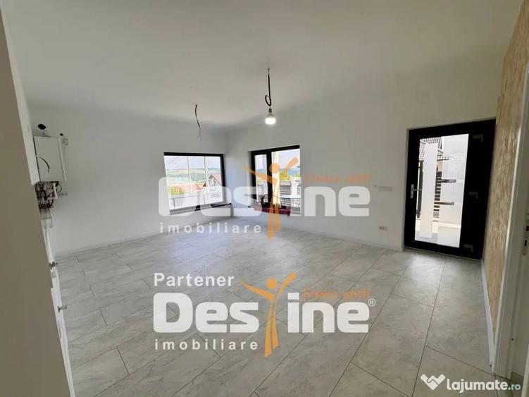 Casă cu 4 camere cu Teren 450 Mp în Central