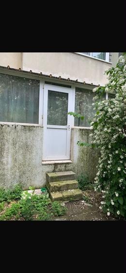 Apartament cu 2 camere semidecomandat în City Park Mall
