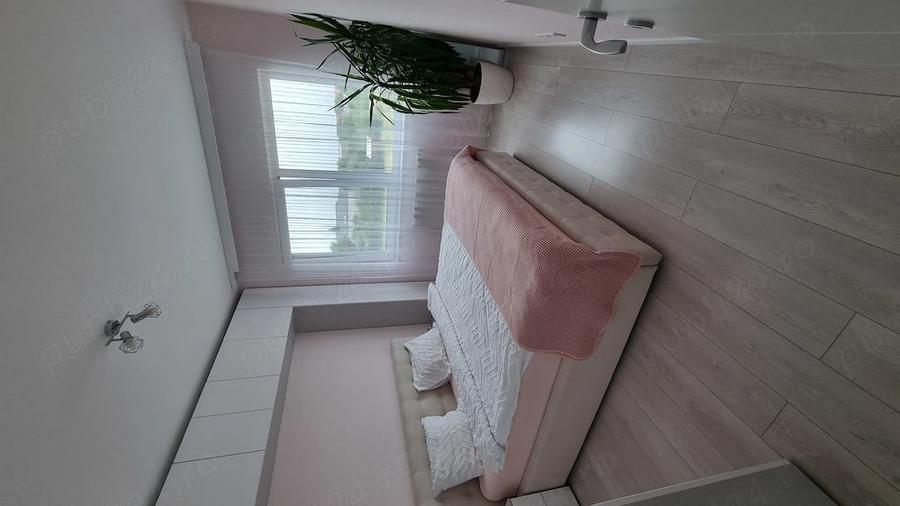 Apartament cu 3 camere decomandat în Florești