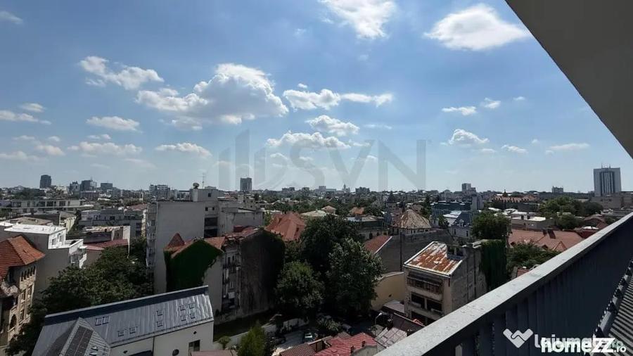 Apartament cu 4 camere semidecomandat în Dacia