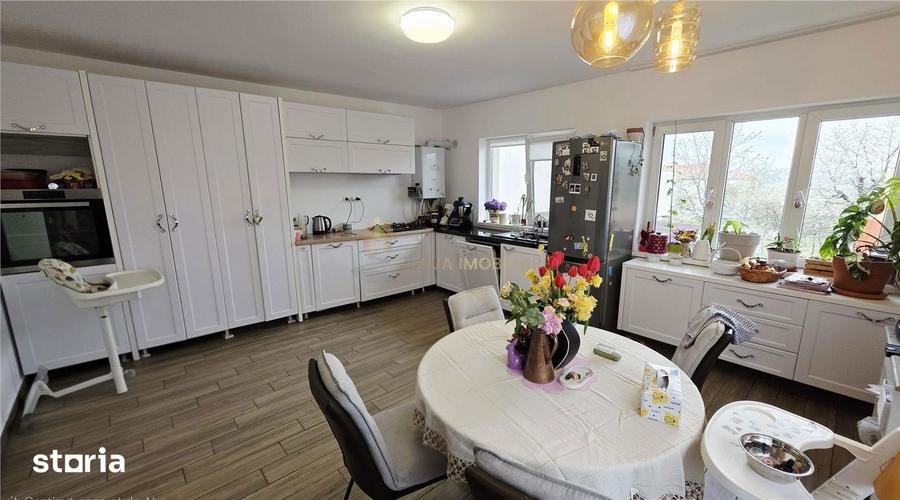 CASA 5 CAMERE 196 MP TEREN 225 MP DAMBUL ROTUND - 12