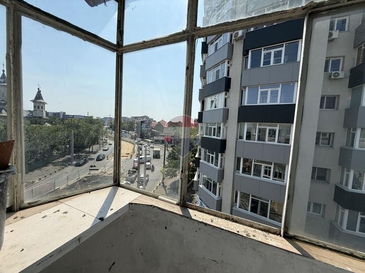 Garsonieră decomandată în Eroii Revoluției